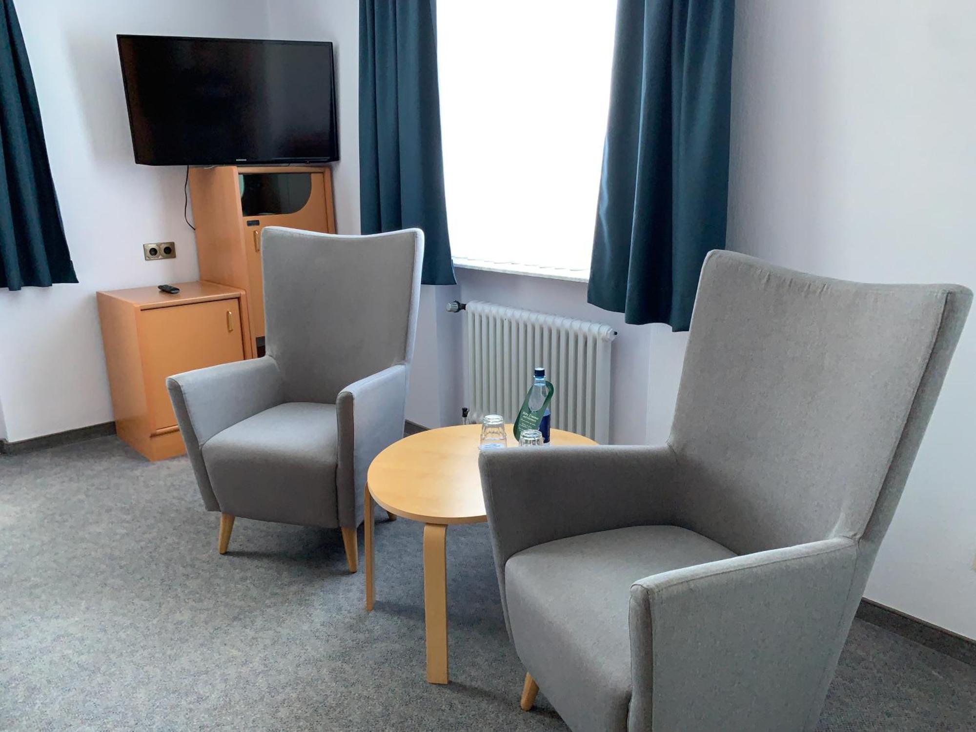 Seehotel Neue Liebe クックスハーフェン エクステリア 写真