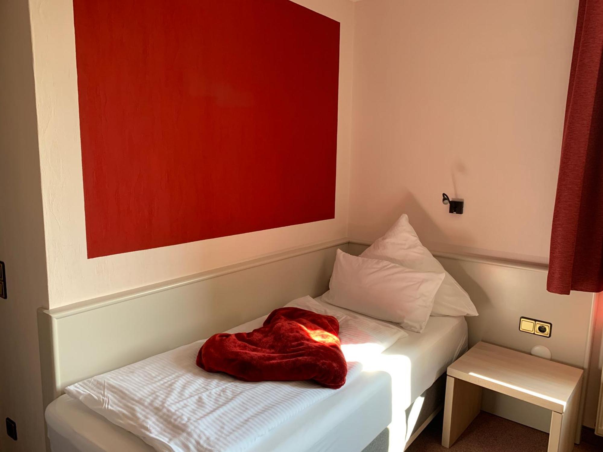 Seehotel Neue Liebe クックスハーフェン エクステリア 写真