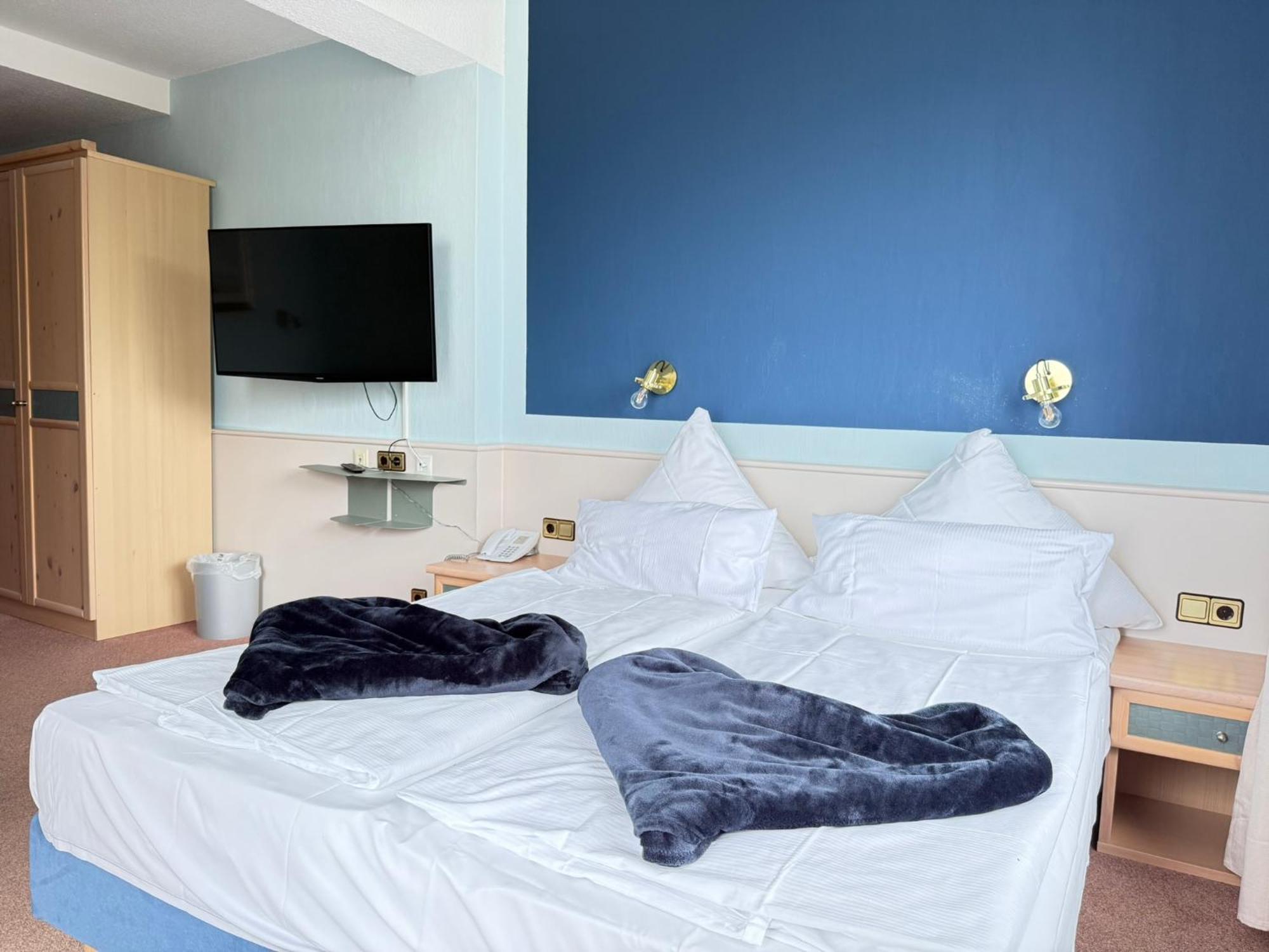 Seehotel Neue Liebe クックスハーフェン エクステリア 写真