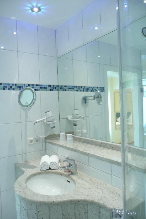 Seehotel Neue Liebe クックスハーフェン 部屋 写真