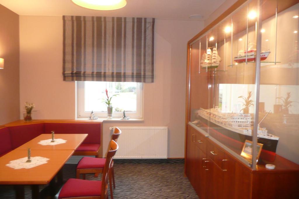 Seehotel Neue Liebe クックスハーフェン エクステリア 写真