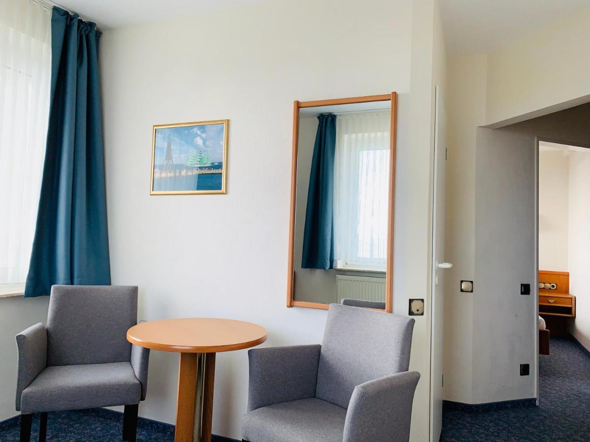Seehotel Neue Liebe クックスハーフェン エクステリア 写真
